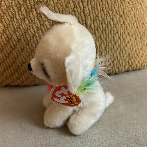 NWT Ty Beanie Boo Chihuahua Dog Chewey with Rainbow Scarf - Picture 2 of 5